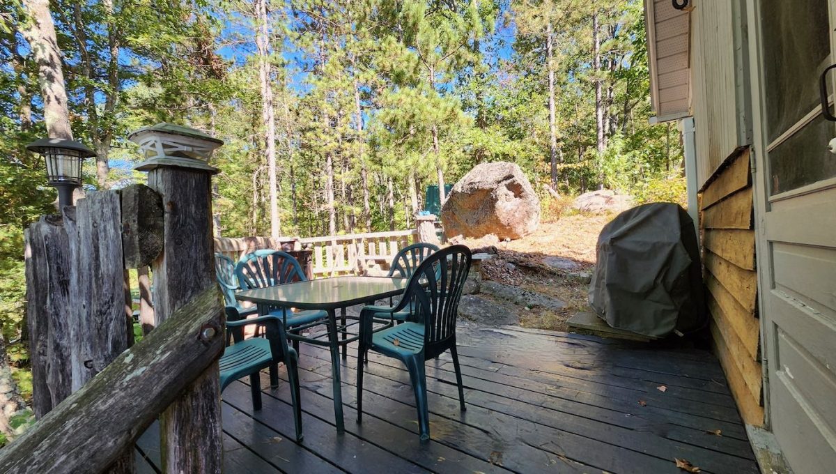 Loucks-Lake-Getaway-1 - 8