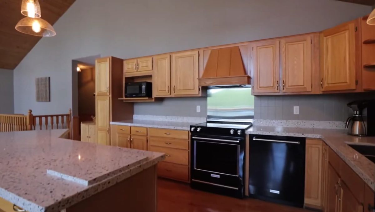 Beaver Lake Retreat - 17