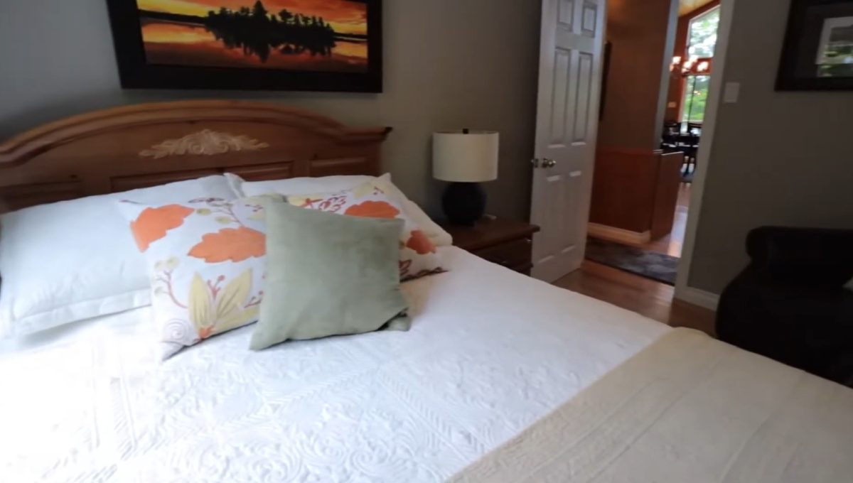 Beaver Lake Retreat - 24