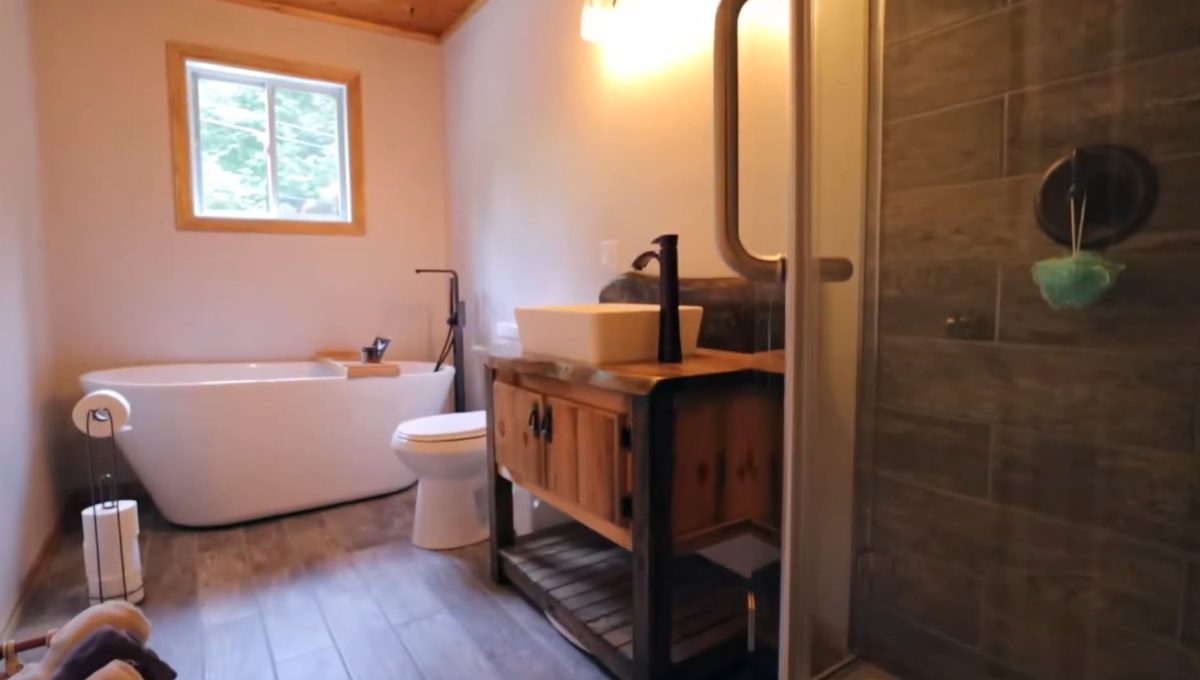 Beaver Lake Retreat - 25