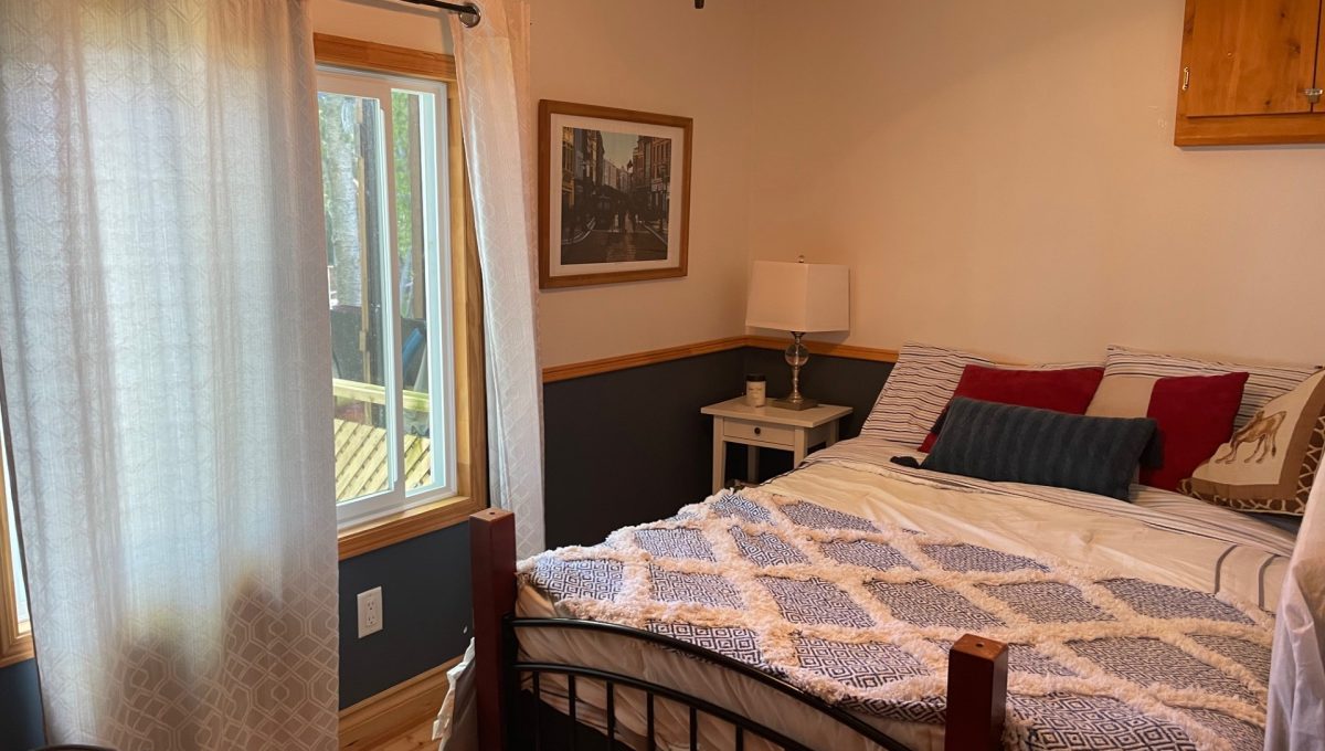 Cottage on Kashwakamak-13