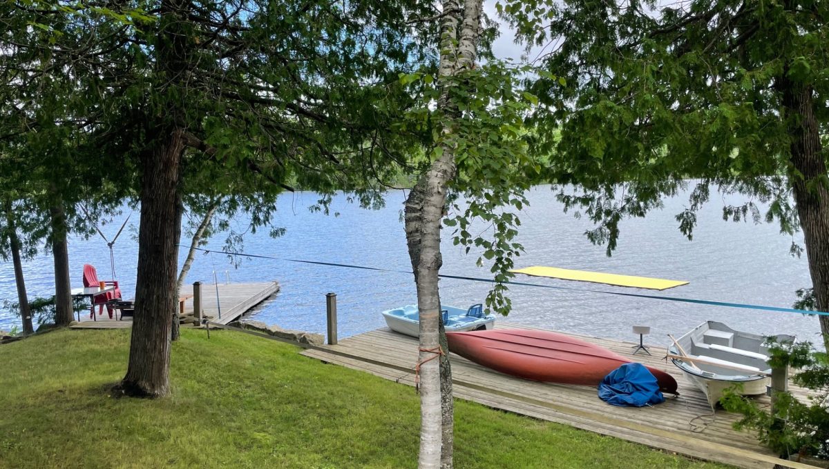 Cottage on Kashwakamak-4